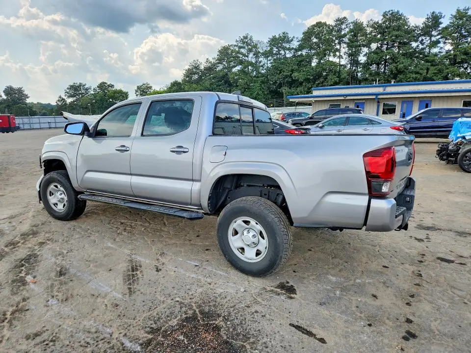 2018 TOYOTA TACOMA SR  