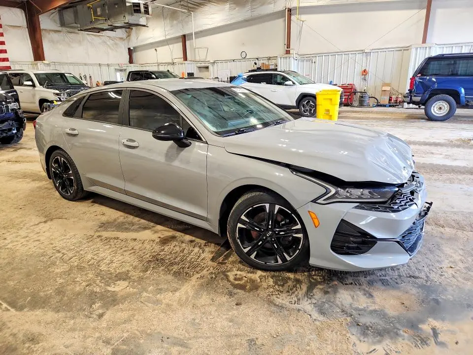 2021 KIA K5   