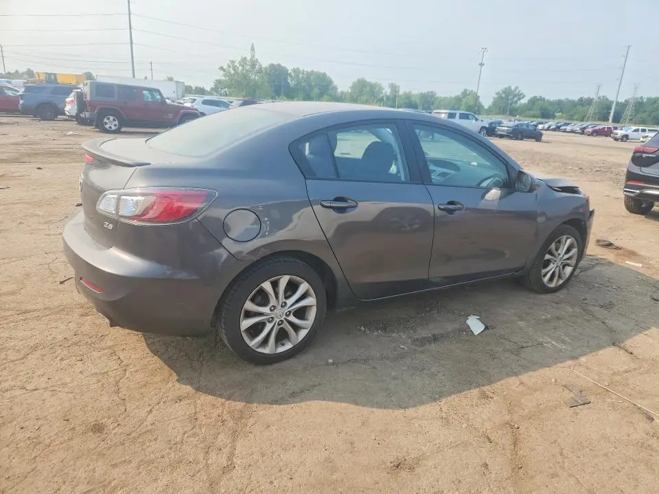 2010 MAZDA 3 S  