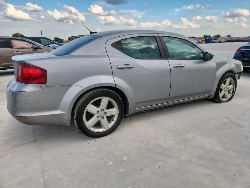 2013 DODGE AVENGER SE