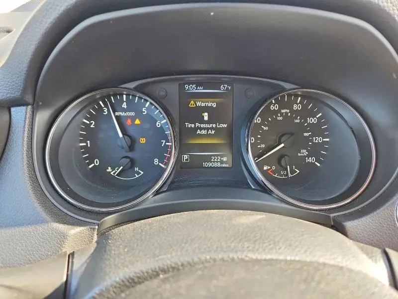 2017 NISSAN ROGUE SV  