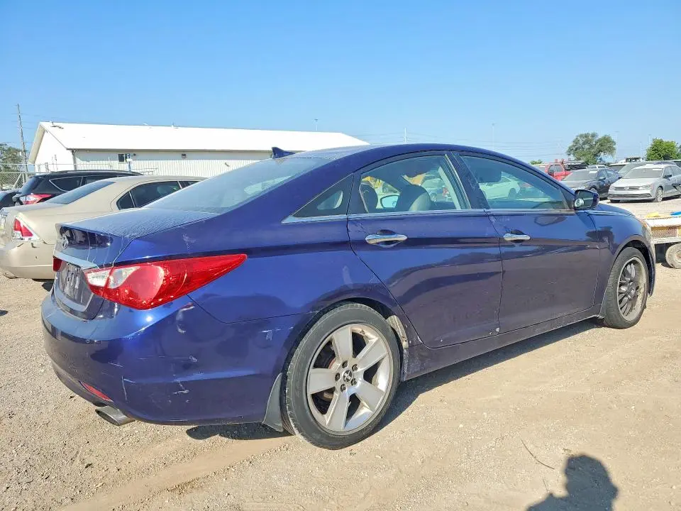 2011 HYUNDAI SONATA SE  