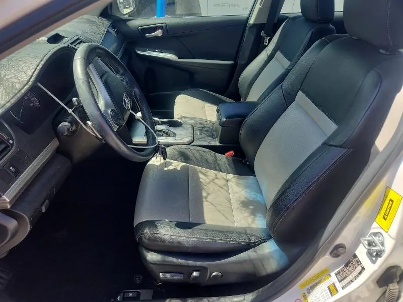2012 TOYOTA CAMRY SE  