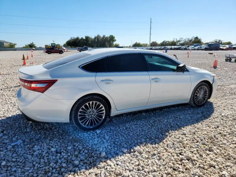 2016 TOYOTA AVALON XLE  