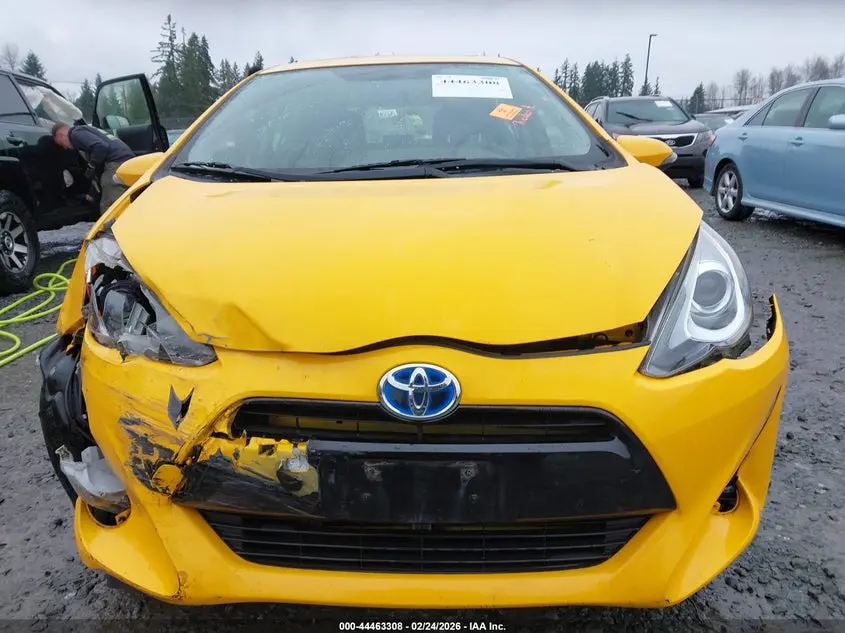 2015 TOYOTA PRIUS C FOUR