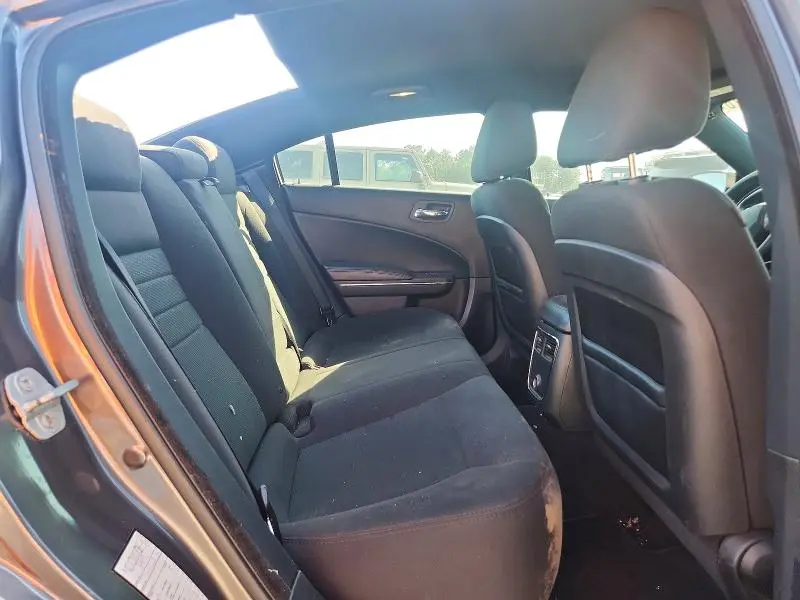 2014 DODGE CHARGER SE  