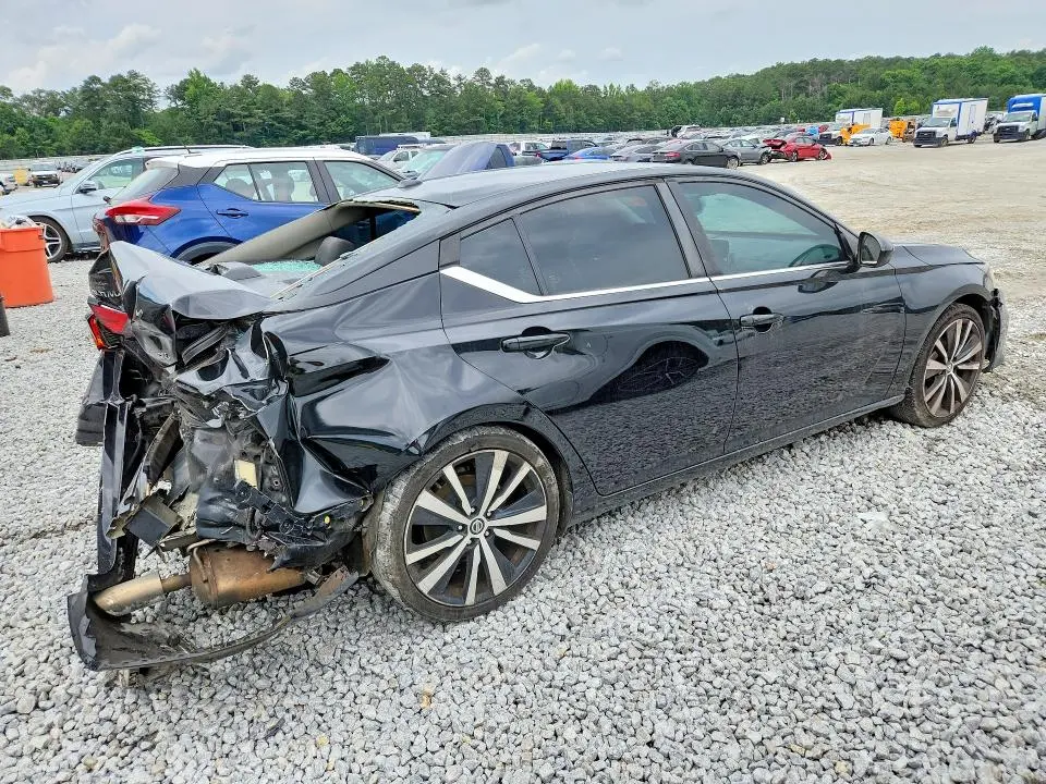 2020 NISSAN ALTIMA SR  