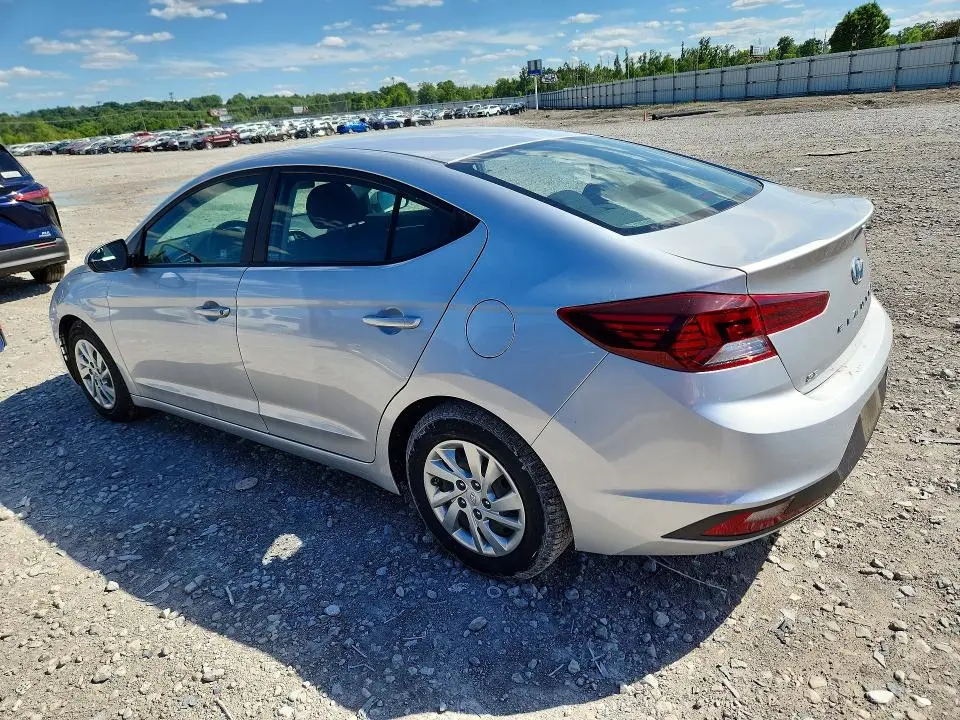 2019 HYUNDAI ELANTRA SE  