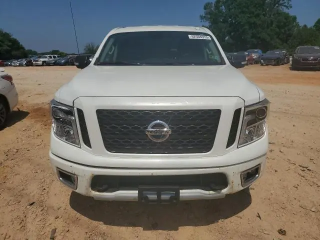 2018 NISSAN TITAN SV  
