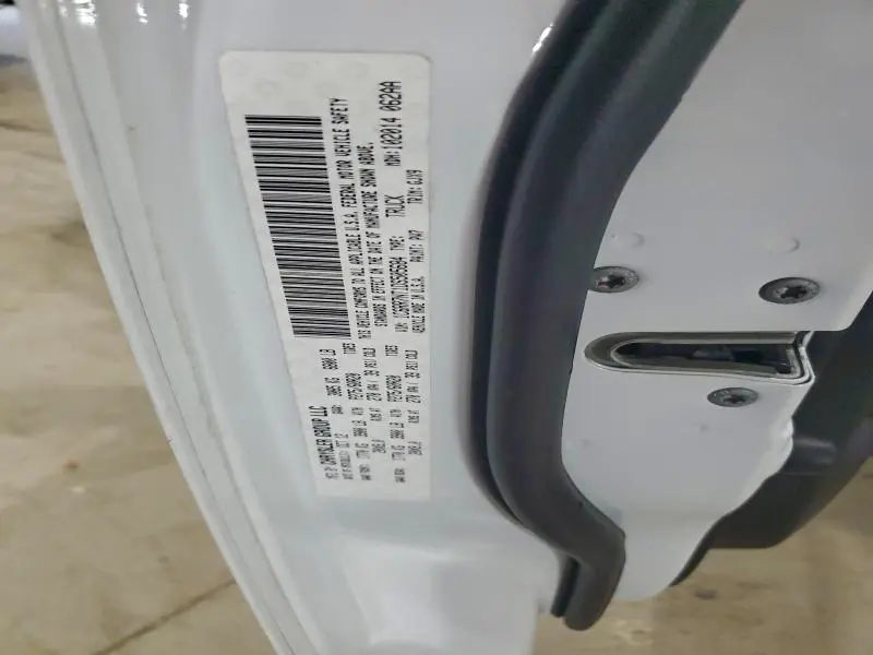 2013 RAM 1500 LARAMIE  