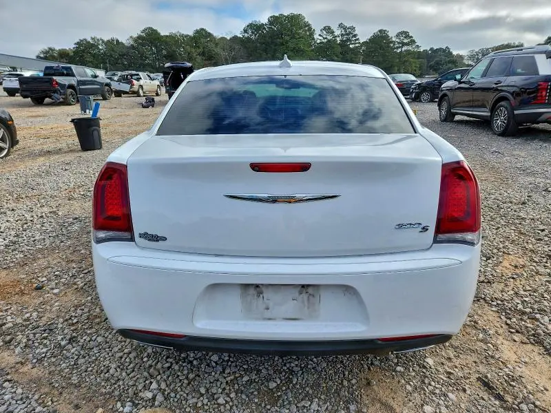 2019 CHRYSLER 300 S  