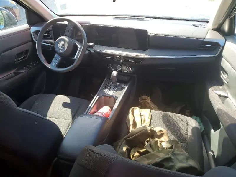 2025 NISSAN KICKS S  