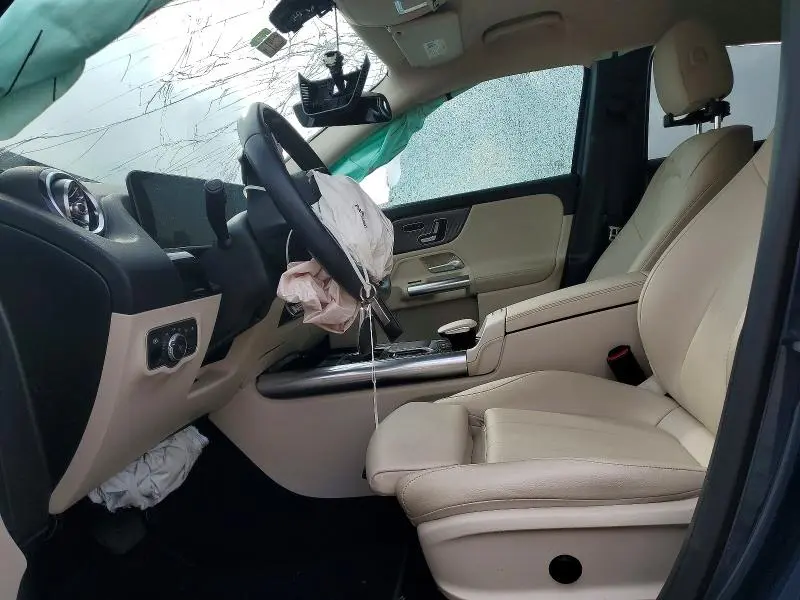 2021 MERCEDES-BENZ GLA 250 4MATIC  