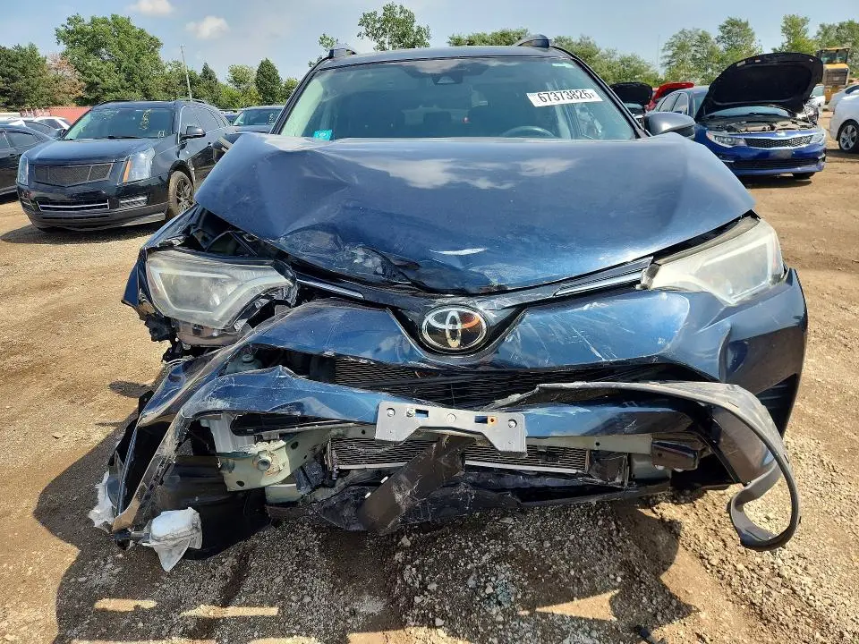 2018 TOYOTA RAV4 LE  