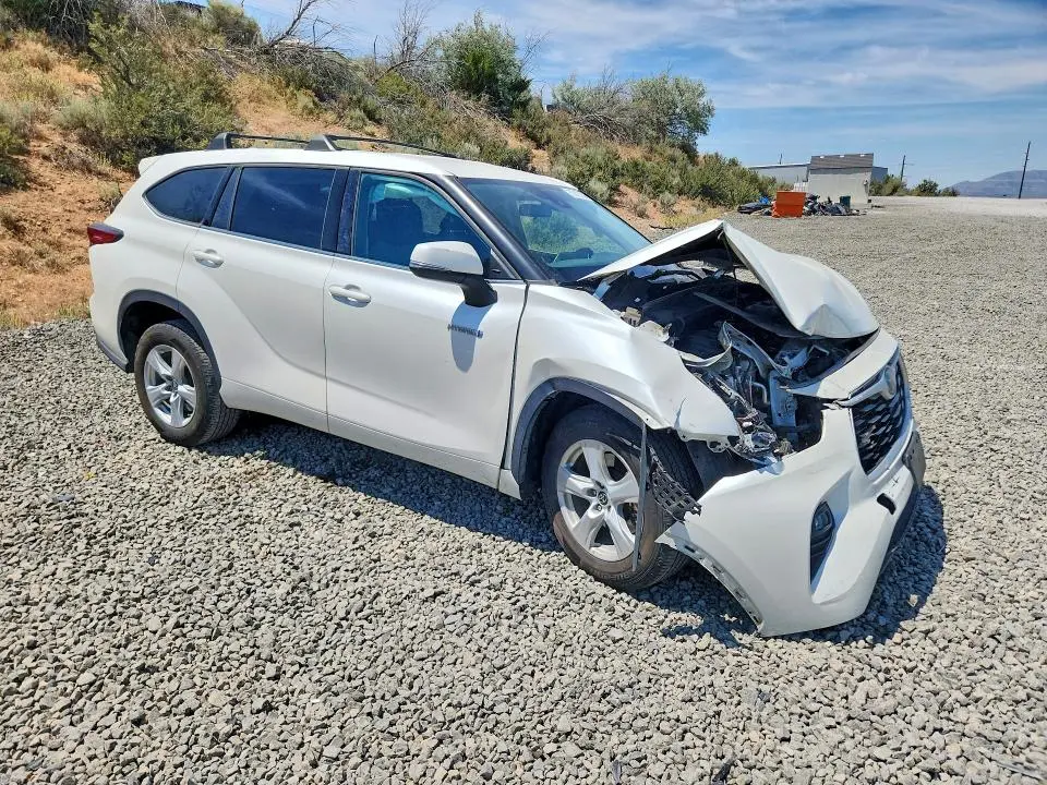 2021 TOYOTA HIGHLANDER HYBRID LE  