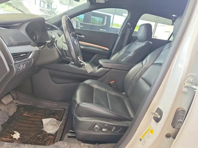 2020 CADILLAC XT4 PREMIUM LUXURY  