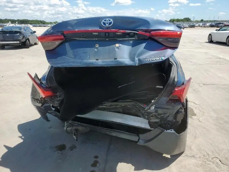 2019 TOYOTA AVALON XLE  
