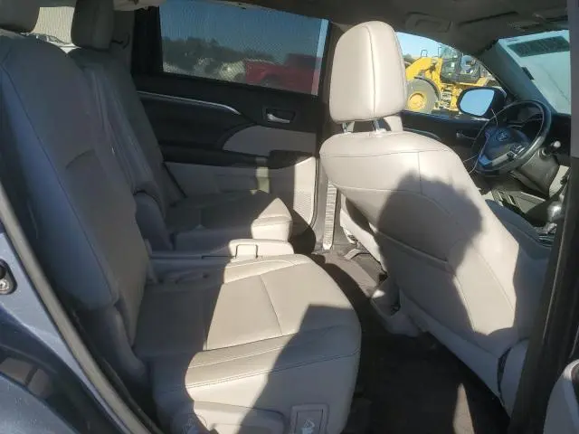 2017 TOYOTA HIGHLANDER LIMITED  