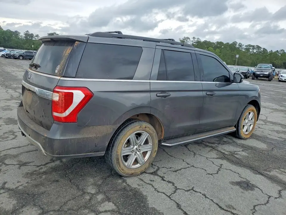 2021 FORD EXPEDITION XLT  
