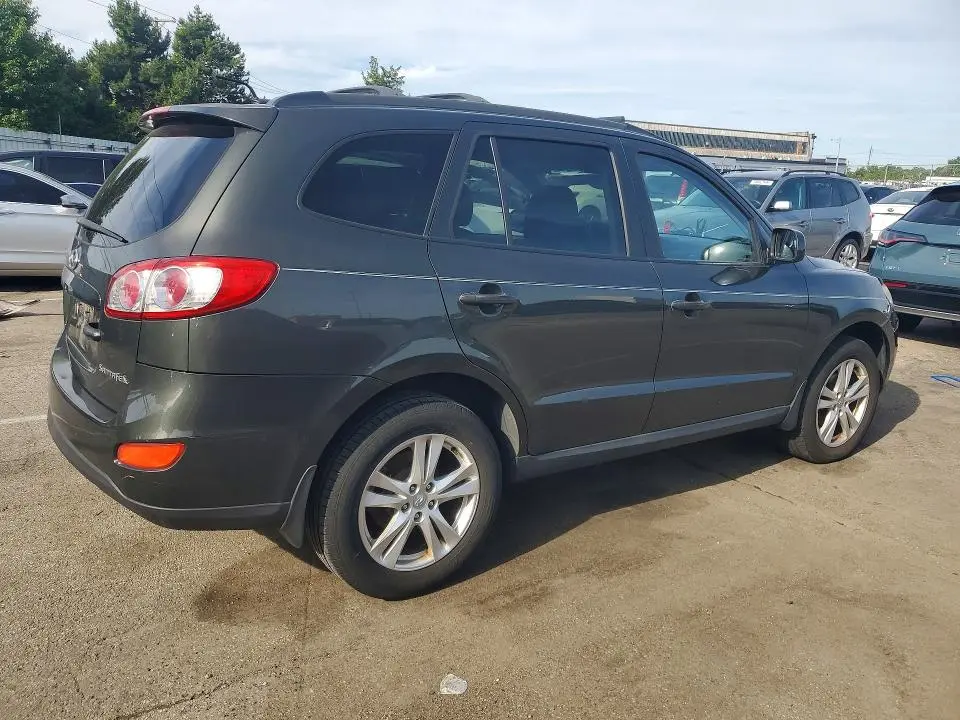 2010 HYUNDAI SANTA FE SE  