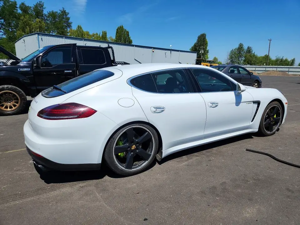 2016 PORSCHE PANAMERA SE HYBRID  