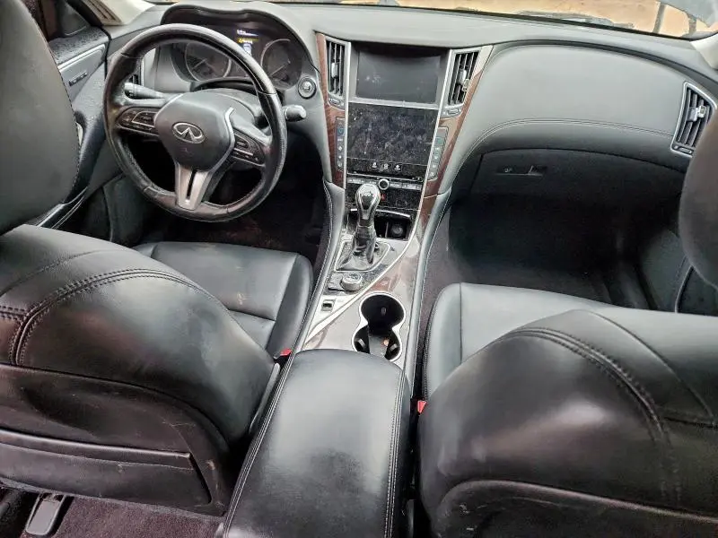 2018 INFINITI Q50 LUXE  