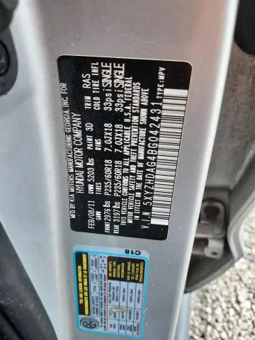2011 HYUNDAI SANTA FE SE  