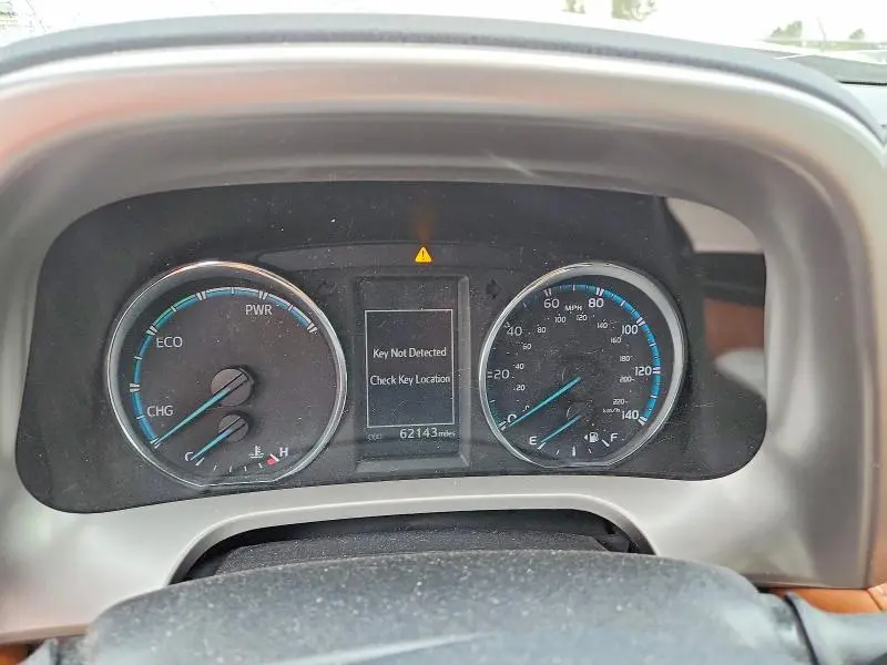 2017 TOYOTA RAV4 HV LIMITED  
