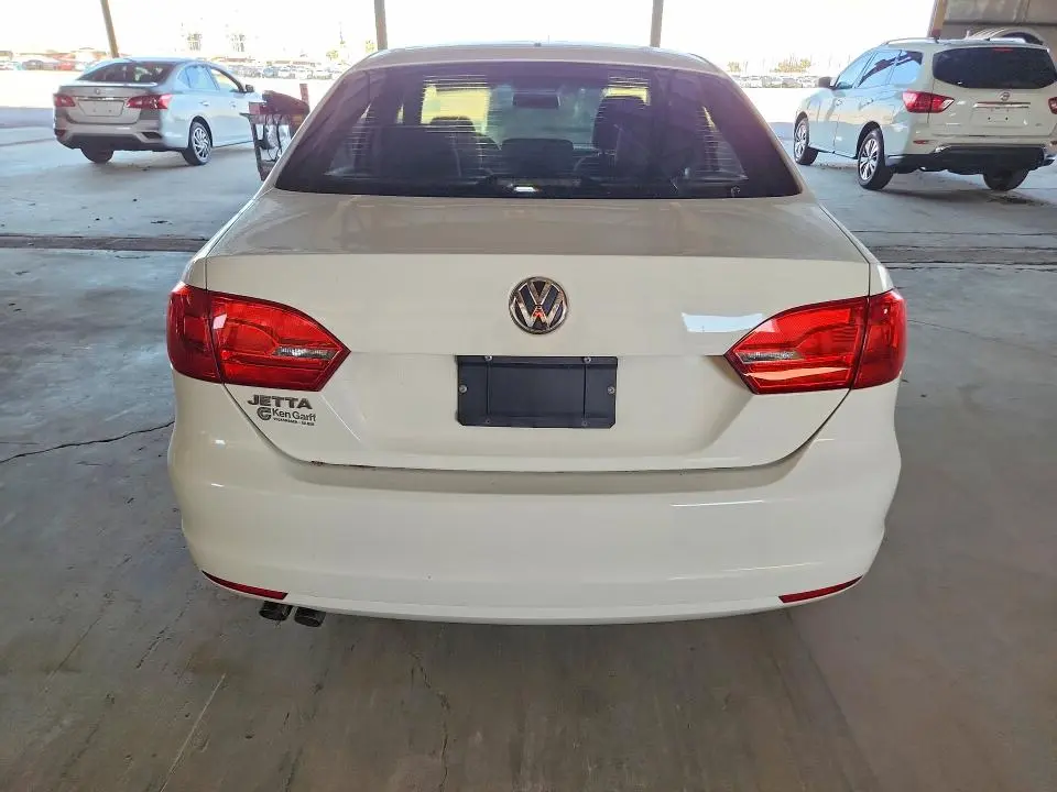 2013 VOLKSWAGEN JETTA BASE  