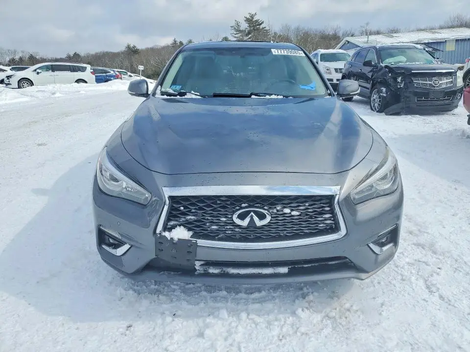 2018 INFINITI Q50 LUXE  