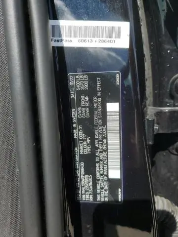 2023 VOLVO XC60 PLUS