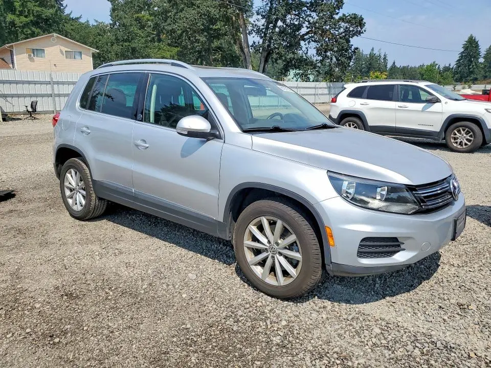 2017 VOLKSWAGEN TIGUAN WOLFSBURG  