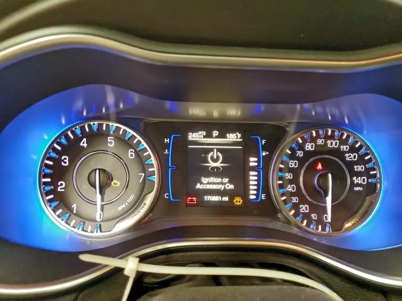 2016 CHRYSLER 200 LX  