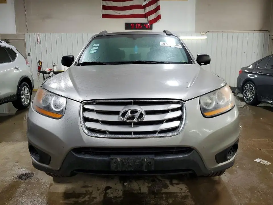 2011 HYUNDAI SANTA FE GLS  