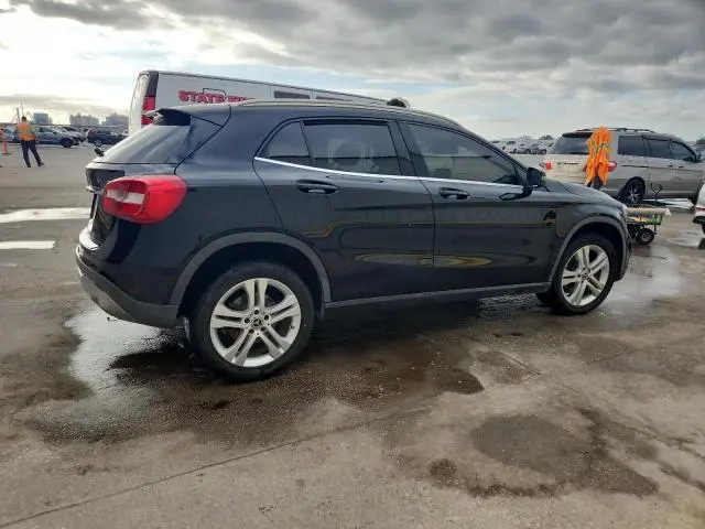 2018 MERCEDES-BENZ GLA 250  