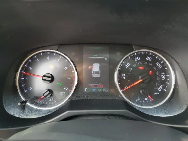 2020 TOYOTA RAV4 XLE