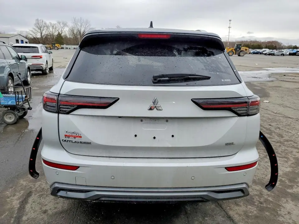 2025 MITSUBISHI OUTLANDER SEL  
