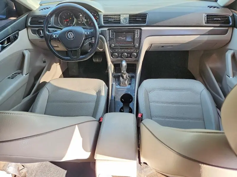 2017 VOLKSWAGEN PASSAT R-LINE  