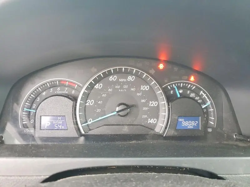2015 TOYOTA CAMRY LE  