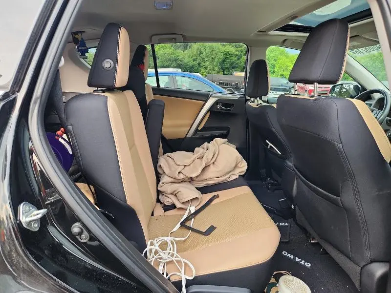 2016 TOYOTA RAV4 XLE  
