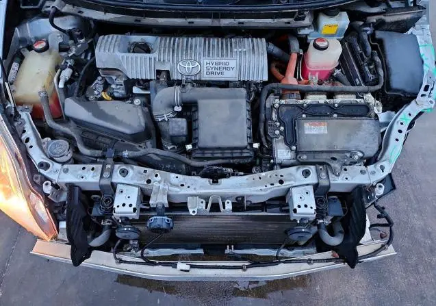 2015 TOYOTA PRIUS TWO  