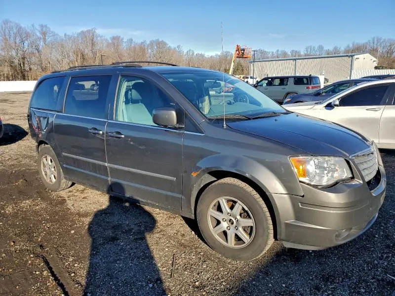 2010 CHRYSLER TOWN & COUNTRY TOURING  