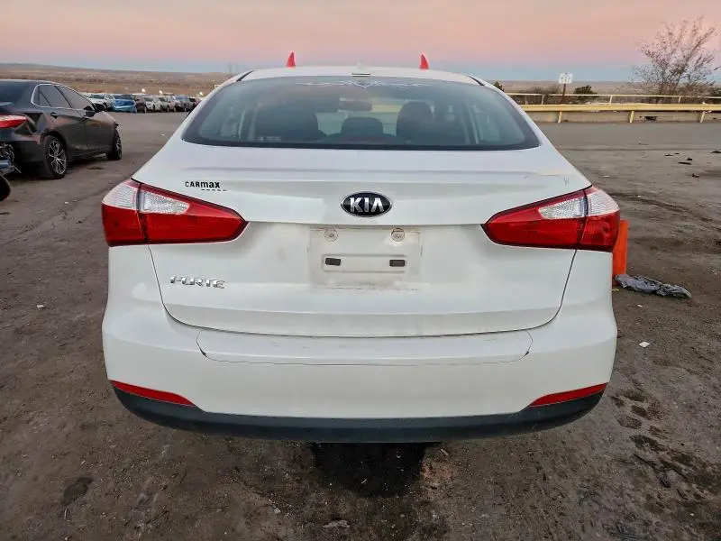 2015 KIA FORTE LX  