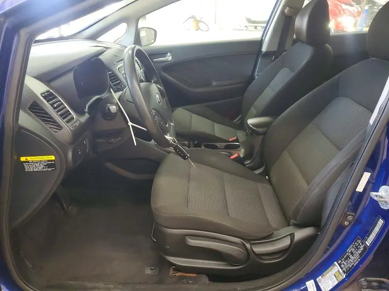 2017 KIA FORTE LX  