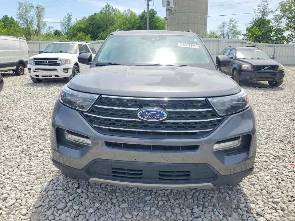 2021 FORD EXPLORER XLT  