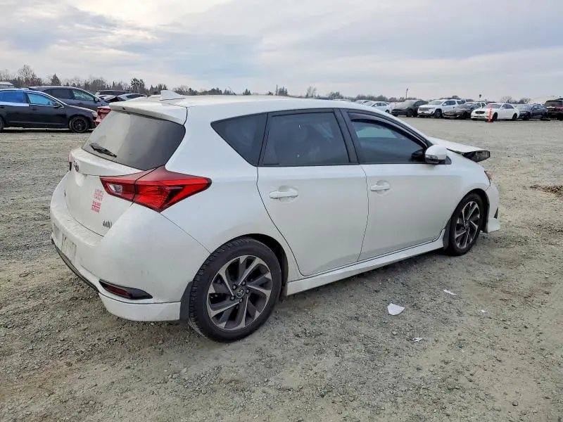 2018 TOYOTA COROLLA IM   