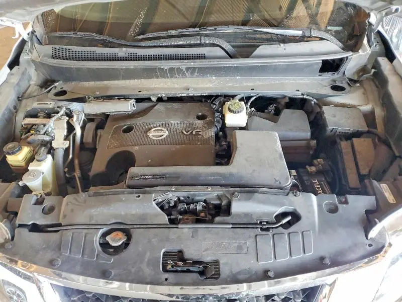 2014 NISSAN PATHFINDER SV  