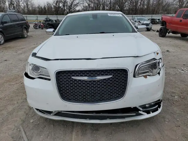 2016 CHRYSLER 300C   