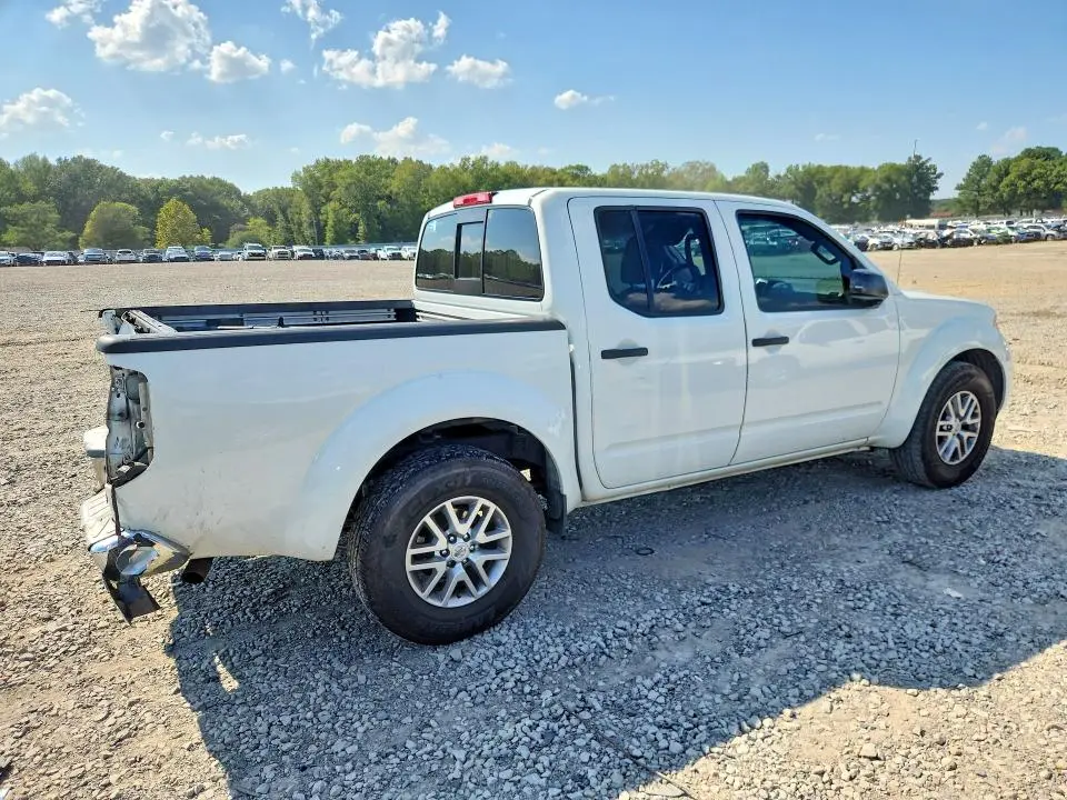 2014 NISSAN FRONTIER S  