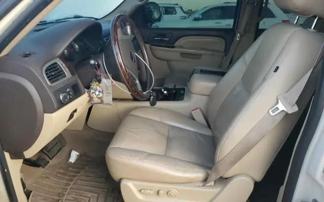 2011 GMC YUKON DENALI  